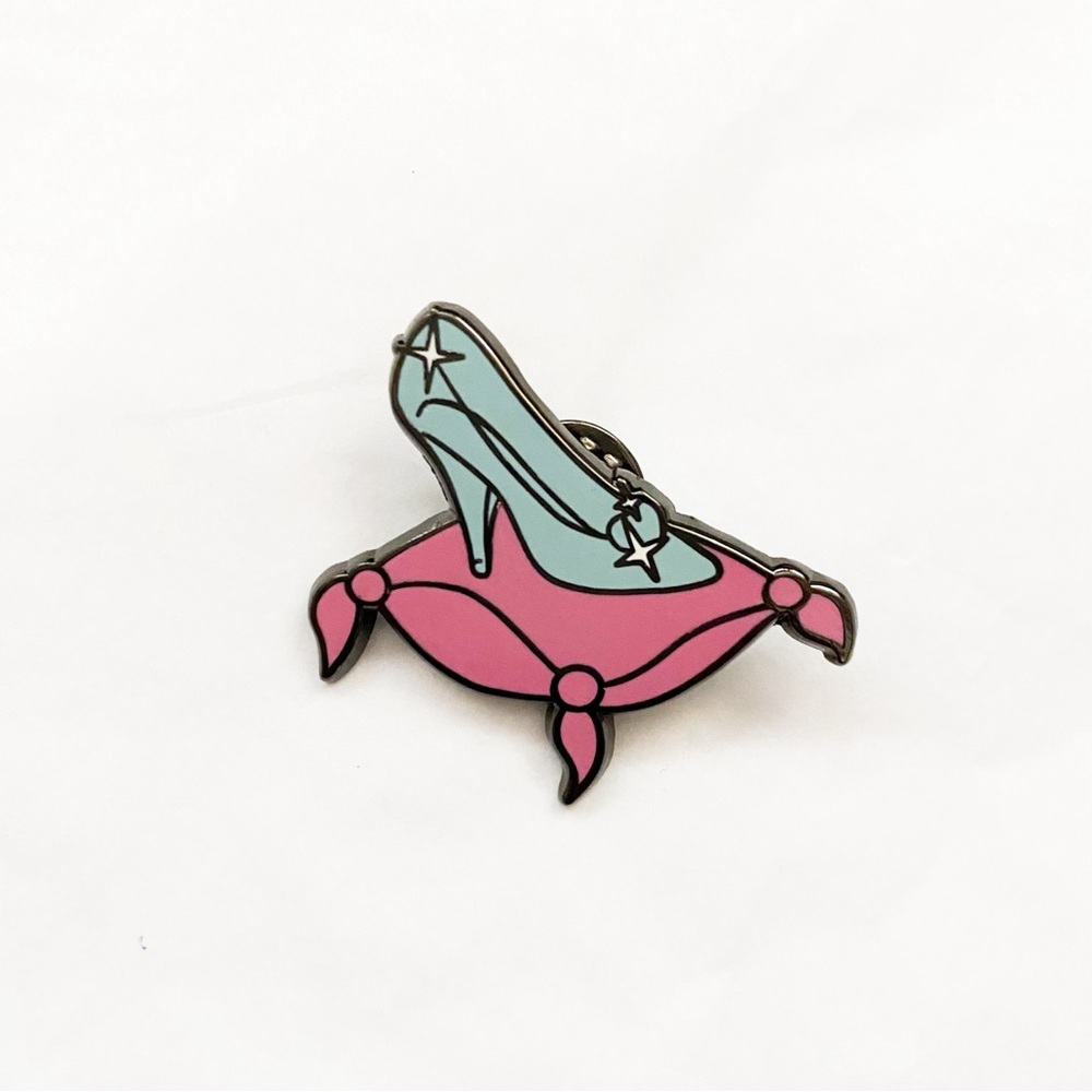 Loungefly Disney Manga Princess Series Cinderella Glass Slipper Pin